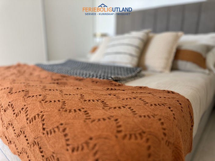 Image No.8-2 Bed Bungalow for sale