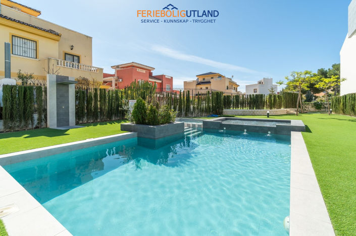 Image No.25-3 Bed Apartment for sale