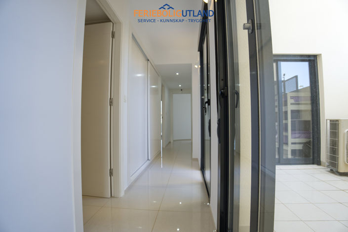 Image No.14-3 Bed Townhouse for sale