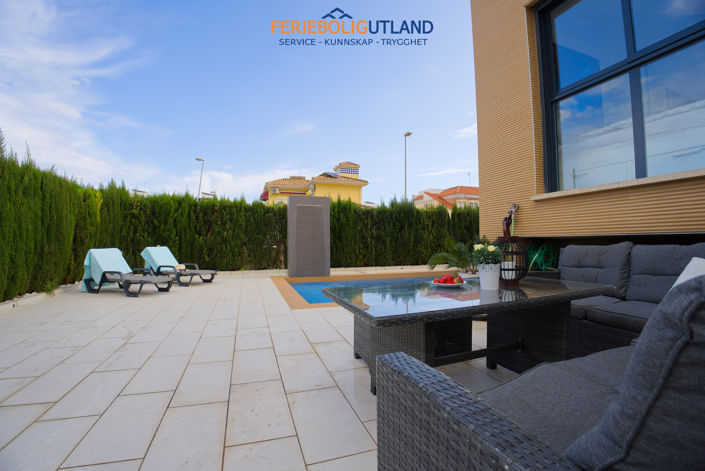 Image No.28-3 Bed Townhouse for sale