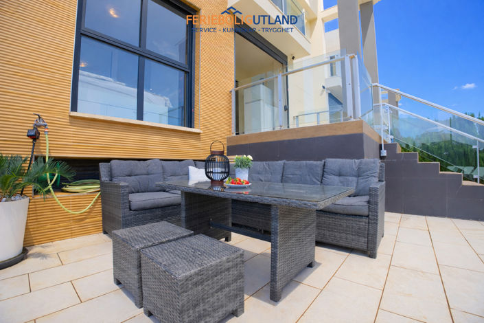 Image No.29-3 Bed Townhouse for sale