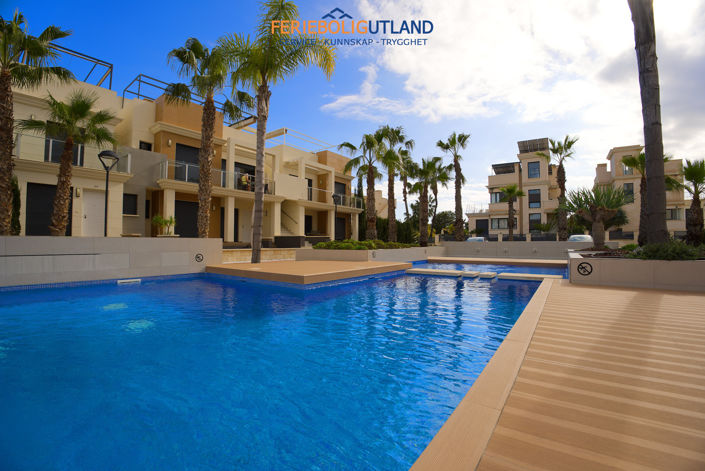 Image No.35-3 Bed Townhouse for sale