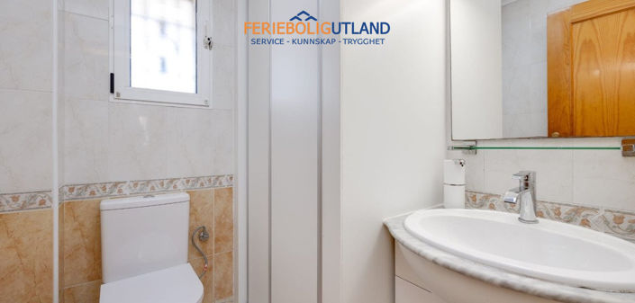 Image No.14-3 Bed Townhouse for sale