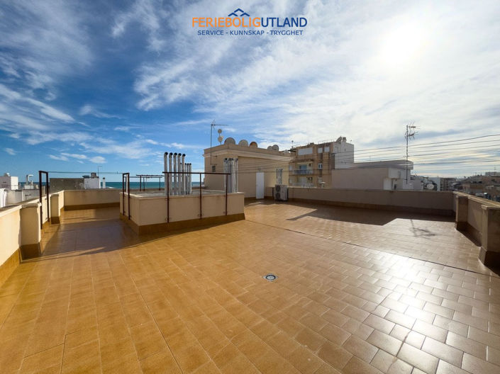 Image No.23-3 Bed Apartment for sale