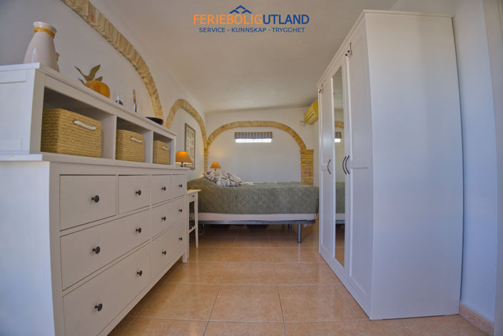 Image No.24-3 Bed Villa for sale