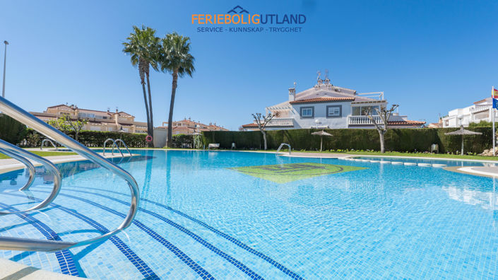 Image No.2-Appartement de 2 chambres à vendre à Punta Prima