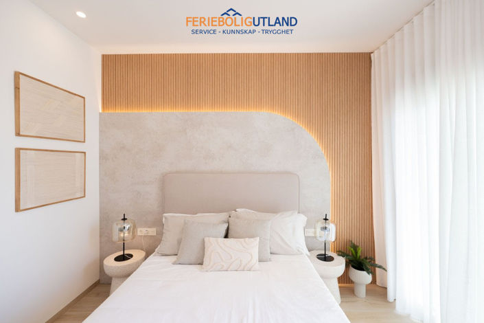 Image No.21-3 Bed Townhouse for sale