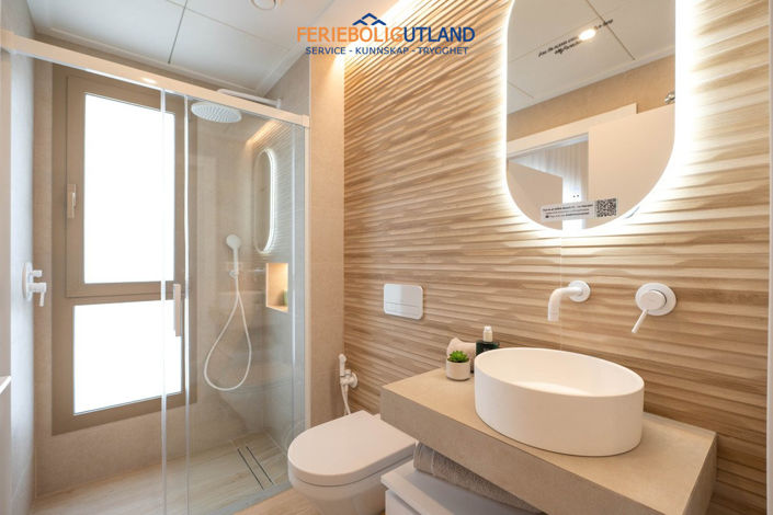 Image No.45-3 Bed Townhouse for sale