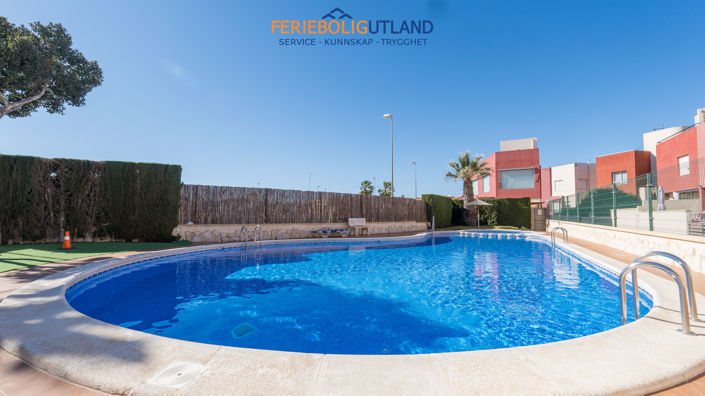 Image No.2-2 Bed Quad for sale