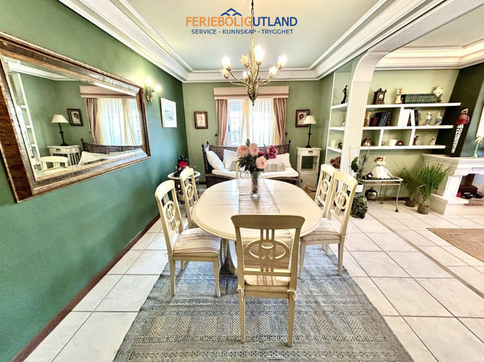 Image No.10-6 Bed Villa for sale