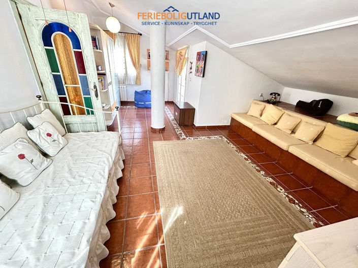 Image No.28-6 Bed Villa for sale