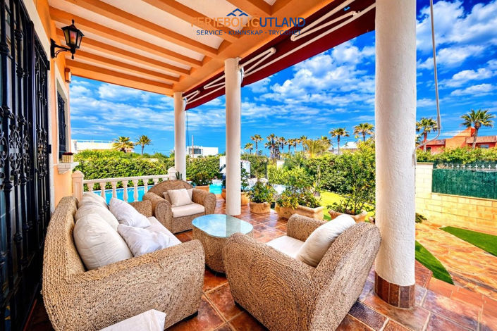 Image No.4-6 Bed Villa for sale