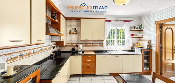 Image No.27-5 Bed Villa for sale