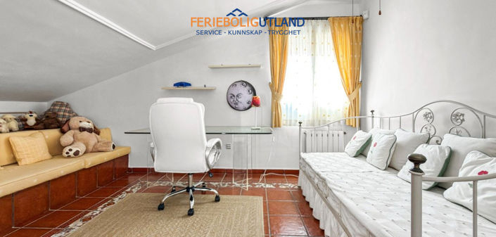 Image No.42-5 Bed Villa for sale