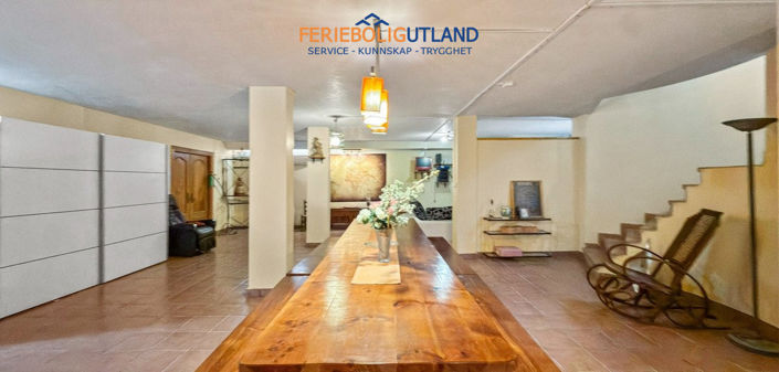 Image No.47-5 Bed Villa for sale