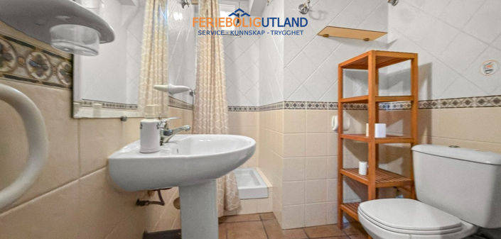 Image No.48-5 Bed Villa for sale