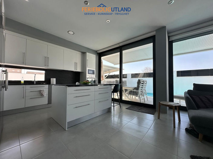 Image No.7-3 Bed Villa for sale