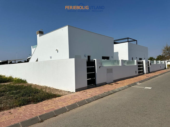 Image No.9-3 Bed Villa for sale