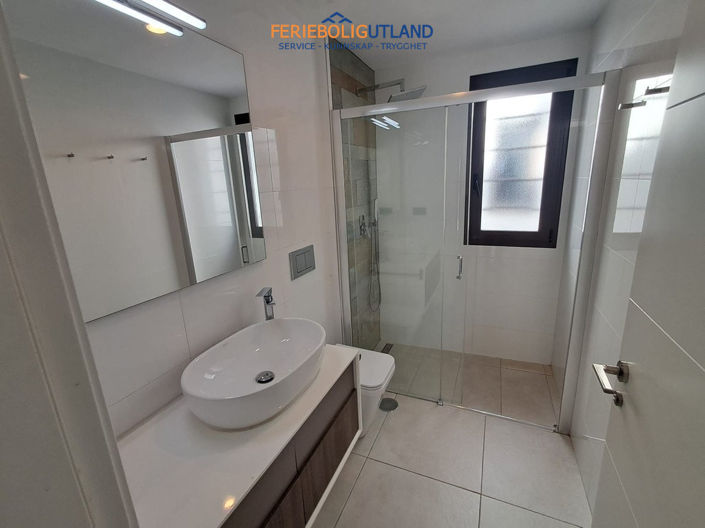 Image No.11-3 Bed Villa for sale