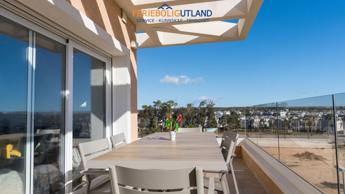 Image No.17-3 Bed Apartment for sale