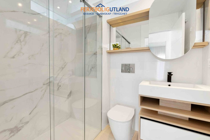 Image No.26-2 Bed Apartment for sale