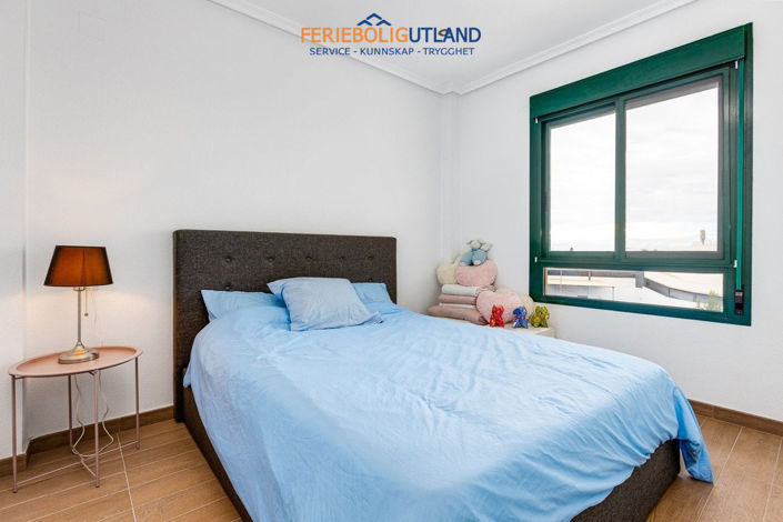 Image No.16-2 Bed Apartment for sale