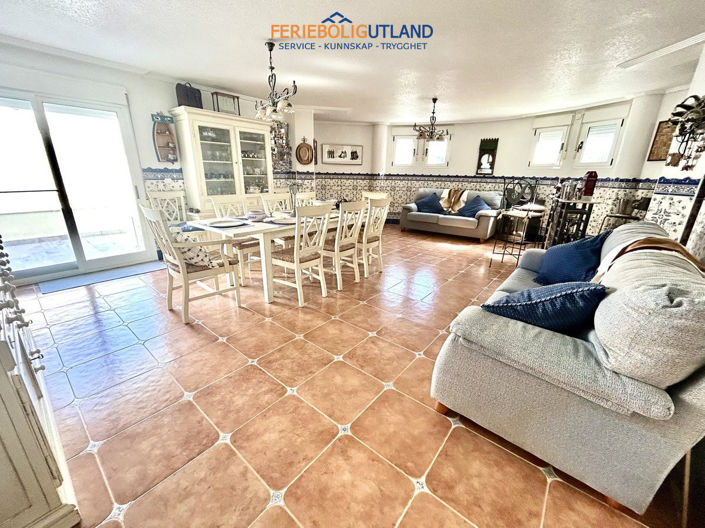 Image No.30-4 Bed Villa for sale