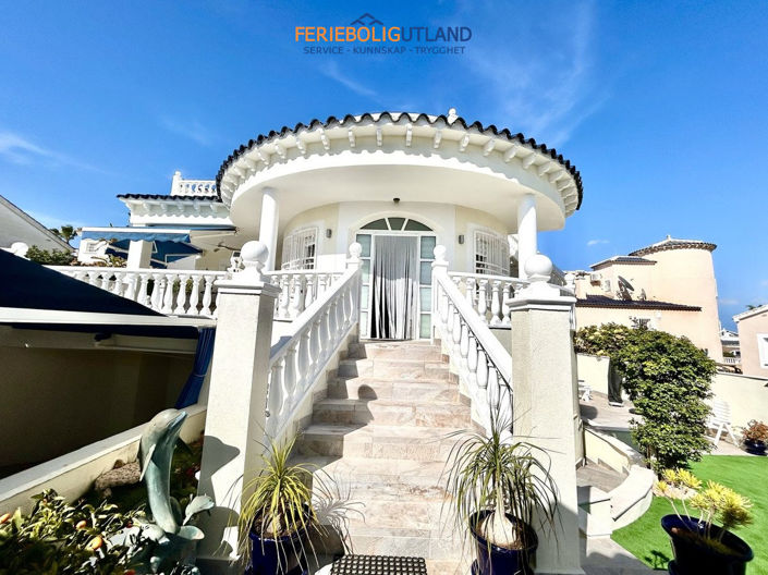 Image No.36-4 Bed Villa for sale