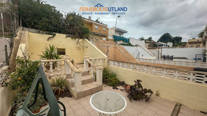 Image No.20-2 Bed Townhouse for sale