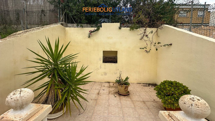 Image No.22-2 Bed Townhouse for sale