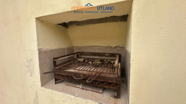 Image No.23-2 Bed Townhouse for sale