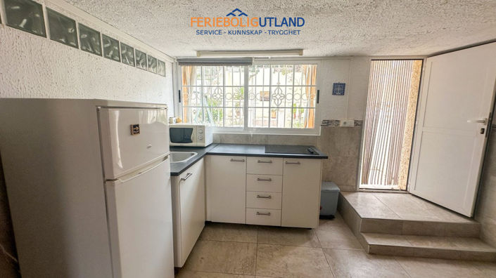 Image No.27-2 Bed Townhouse for sale