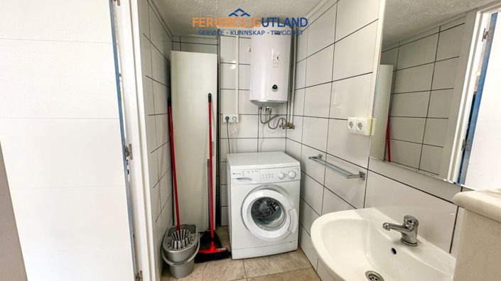 Image No.30-2 Bed Townhouse for sale