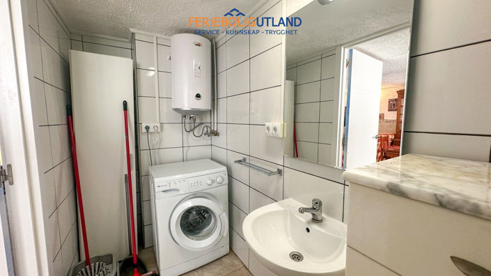 Image No.31-2 Bed Townhouse for sale