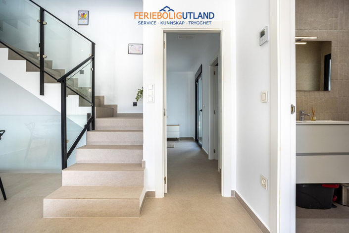 Image No.17-4 Bed Villa for sale