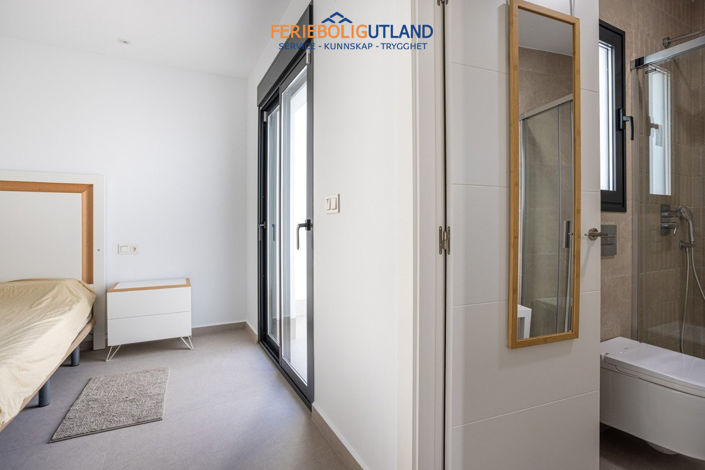 Image No.20-4 Bed Villa for sale