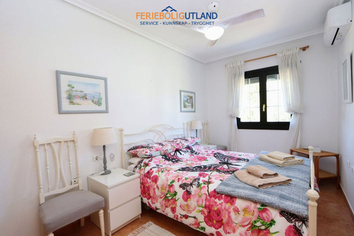 Image No.18-2 Bed Apartment for sale