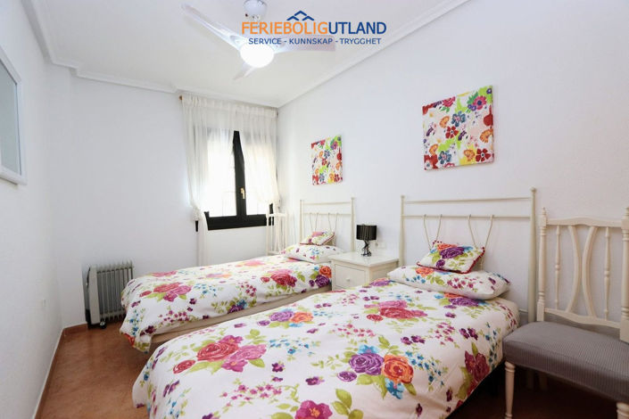 Image No.20-2 Bed Apartment for sale