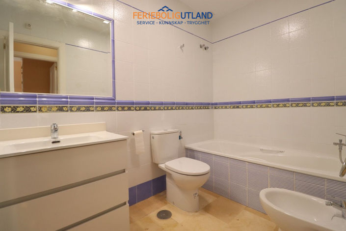 Image No.12-2 Bed Bungalow for sale