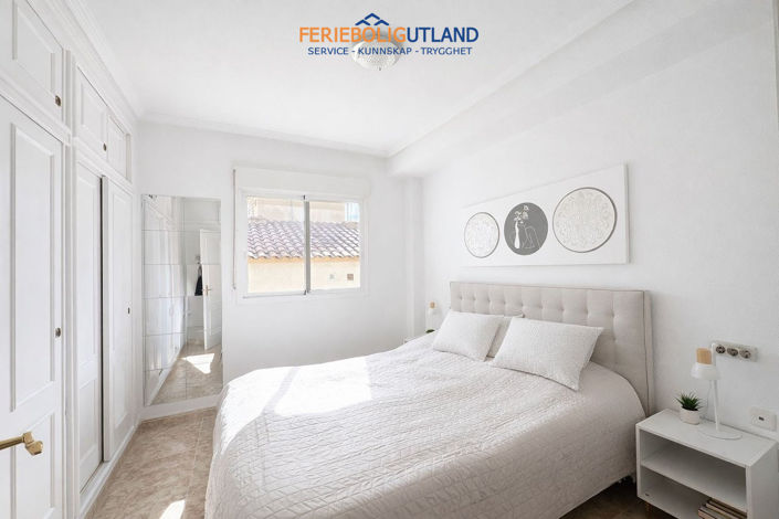 Image No.16-2 Bed Apartment for sale