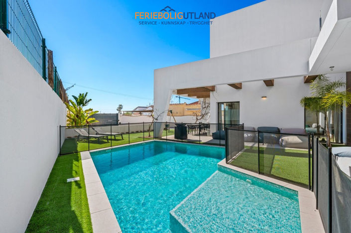 Image No.22-4 Bed Villa for sale