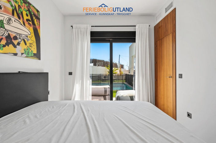 Image No.28-4 Bed Villa for sale