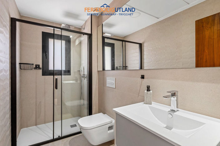 Image No.29-4 Bed Villa for sale