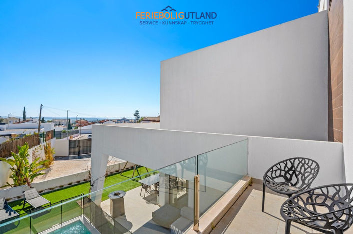 Image No.31-4 Bed Villa for sale