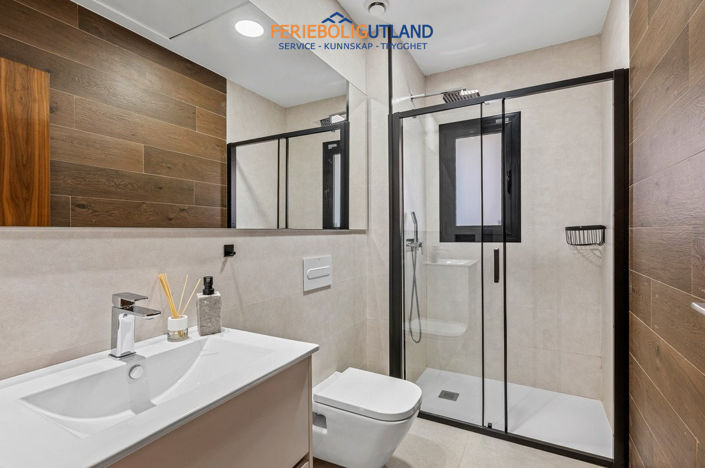 Image No.33-4 Bed Villa for sale