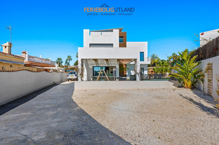 Image No.39-4 Bed Villa for sale