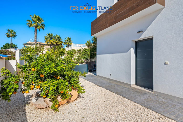 Image No.43-4 Bed Villa for sale