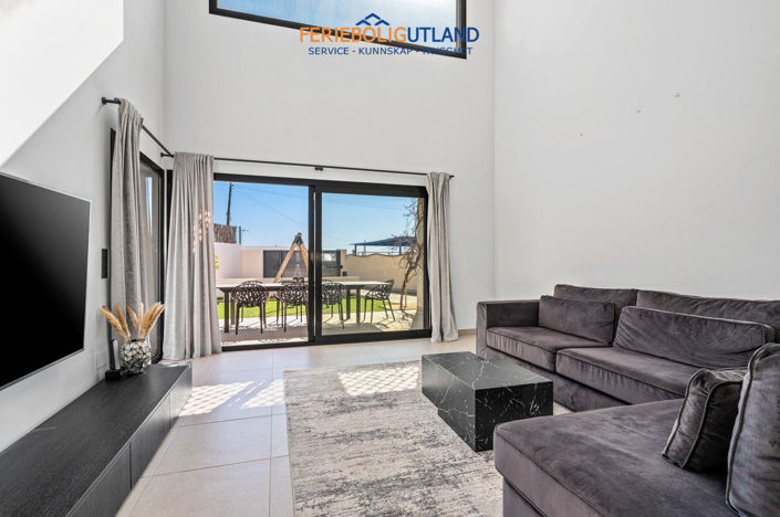 Image No.8-4 Bed Villa for sale