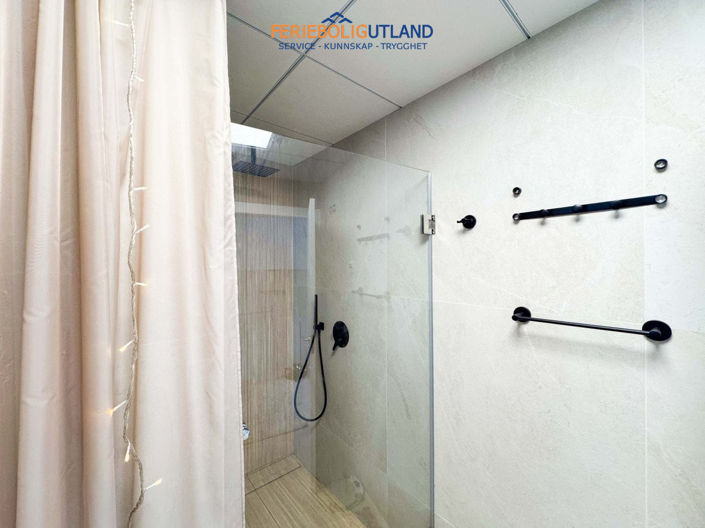 Image No.11-2 Bed Townhouse for sale