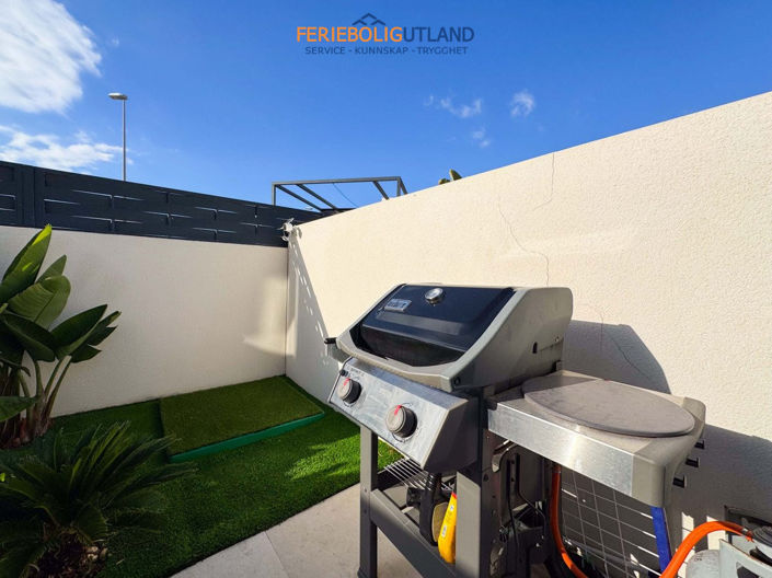 Image No.31-2 Bed Townhouse for sale